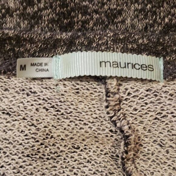 Maurices Womens Scoopneck Lace Detail Top Size Medium - Picture 3 of 4